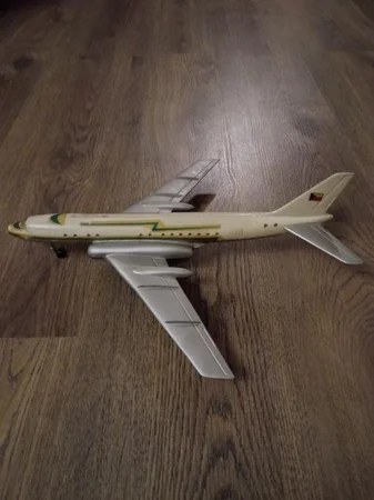 Модель самолета ТУ-104 - Калуш, Ивано-Франковская область