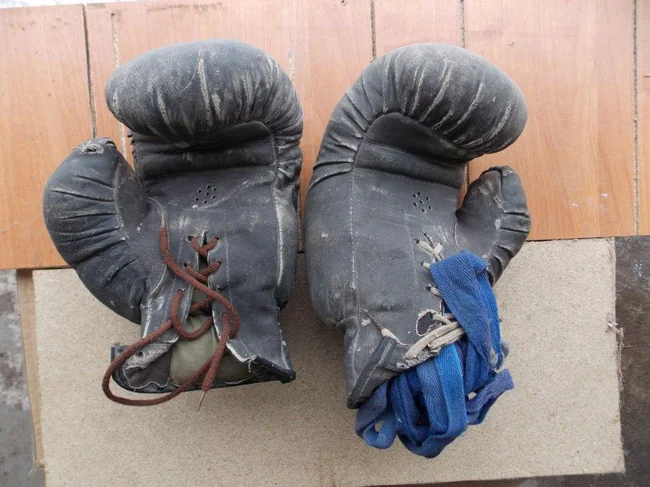 боксерские перчатки ссср - Стаханов, Луганская область