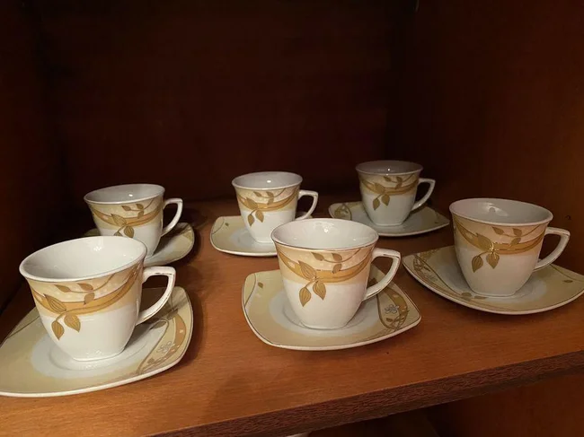Кружки для кофе с подставными тарелками - Виноградов, Закарпатская область