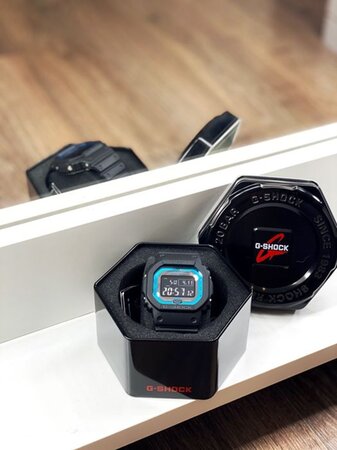 Новые часы Casio G-Shock с Bluetooth и аккамулятор с зарядкой солнцем - Ужгород, Закарпатская область