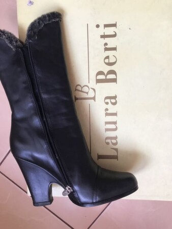 Ботинки черные 39 Laura Berti - Ирпень, Киевская область